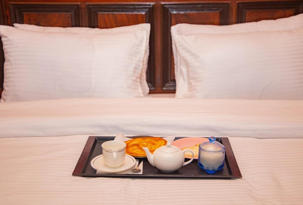 Elet Business Hotel Karachi Bagian luar foto