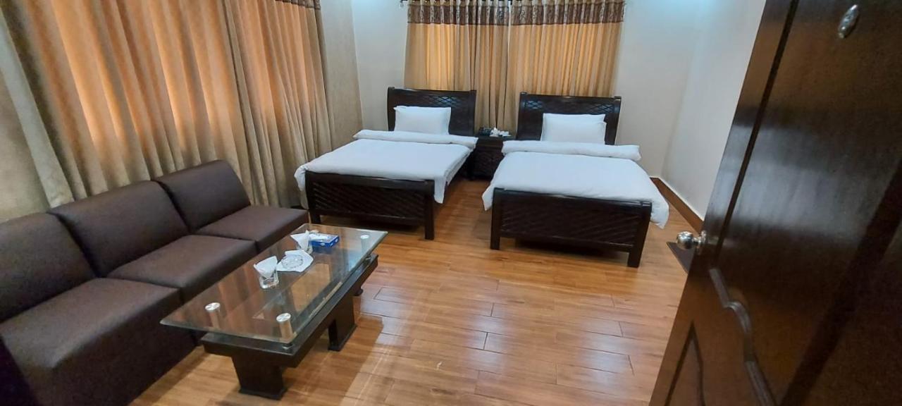 Elet Business Hotel Karachi Bagian luar foto
