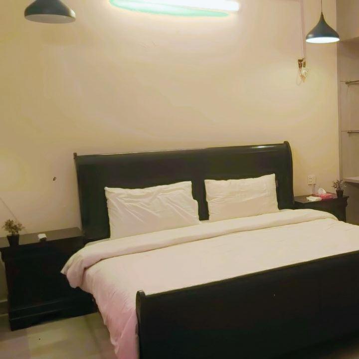 Elet Business Hotel Karachi Bagian luar foto